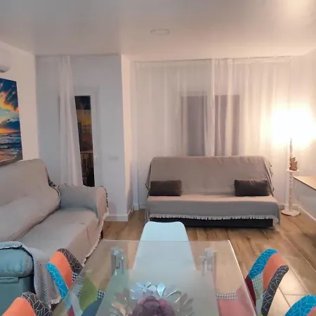 Calle Carril De La Fuente Apartment