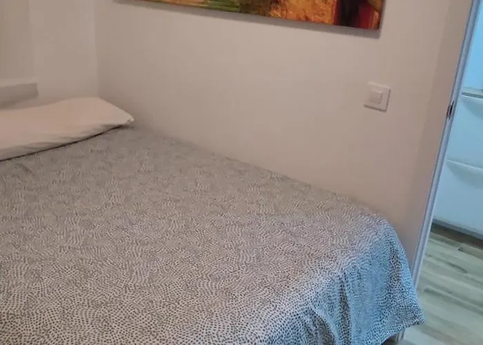 Calle Carril De La Fuente Apartment *